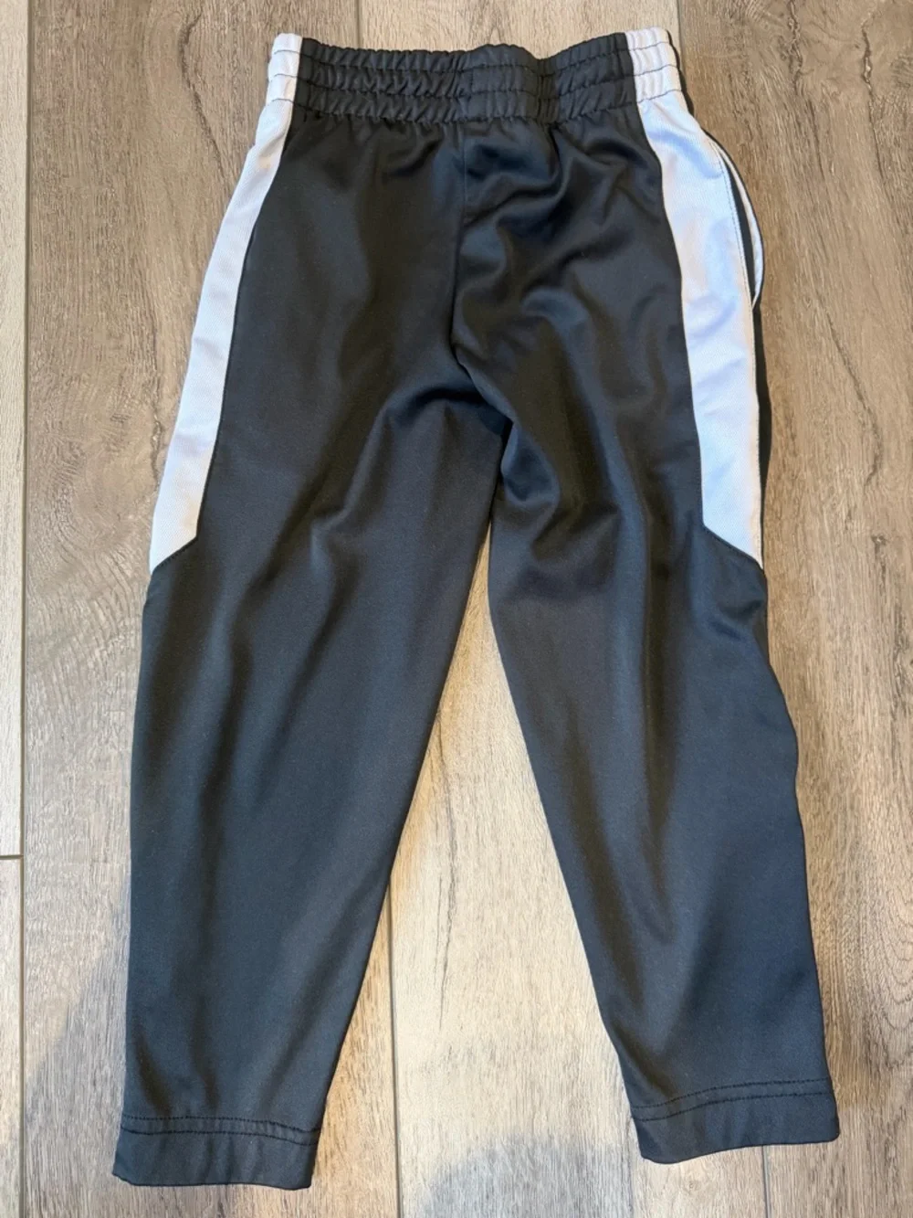 Nike Neon Yellow Long Sleeve Top with Black Pants Set (5)